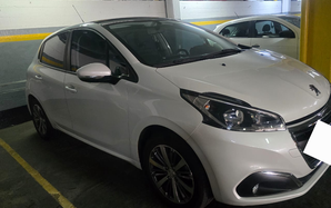 Peugeot 208 Allure - 26000km reales !