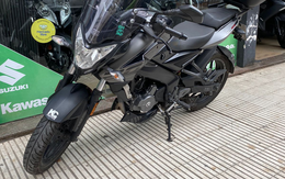 Bajaj Rouser 200 NS
