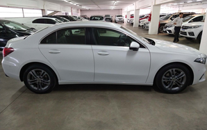 Mercedes Benz  A 200