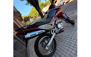 Honda NX 400 FALCON