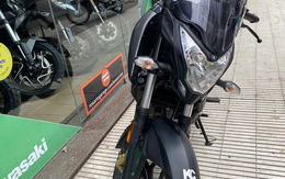 Bajaj Rouser 200 NS
