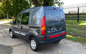 Kangoo 5 asientos liquido urgente
