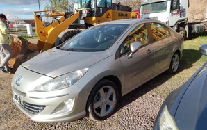 Peugeot 408