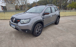 Renault Duster Iconic 1.3T 4x4 MT